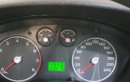 Ford Focus II рестайлинг, 2006 год, 340 000 рублей, 21 фотография