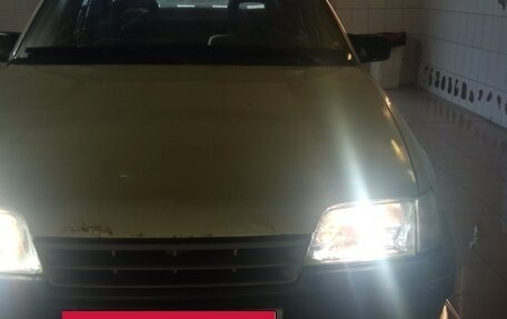 Opel Kadett E рестайлинг, 1986 год, 95 000 рублей, 2 фотография