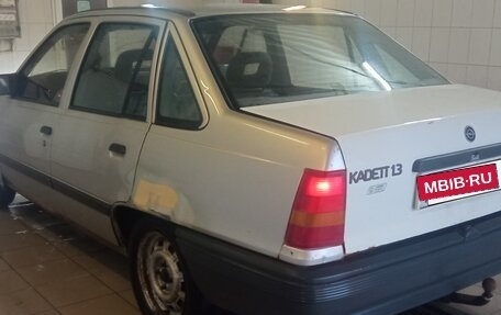 Opel Kadett E рестайлинг, 1986 год, 95 000 рублей, 5 фотография