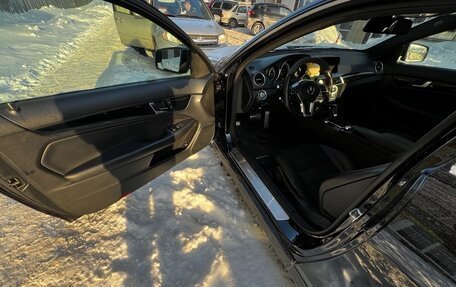 Mercedes-Benz C-Класс AMG, 2012 год, 3 150 000 рублей, 13 фотография