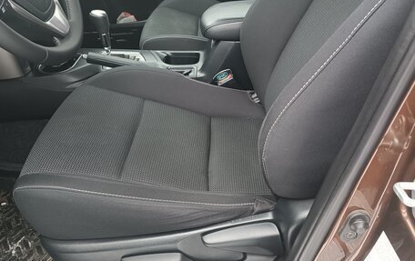 Toyota RAV4, 2017 год, 3 000 000 рублей, 6 фотография