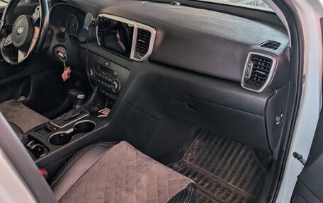 KIA Sportage IV рестайлинг, 2018 год, 2 090 000 рублей, 13 фотография