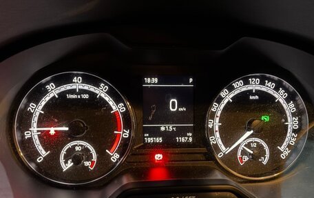 Skoda Octavia, 2018 год, 1 700 000 рублей, 14 фотография