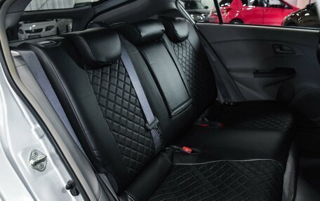 Honda Insight II рестайлинг, 2010 год, 829 000 рублей, 9 фотография