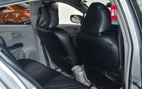 Honda Insight II рестайлинг, 2010 год, 829 000 рублей, 11 фотография