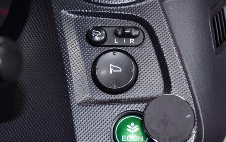 Honda Insight II рестайлинг, 2010 год, 829 000 рублей, 18 фотография