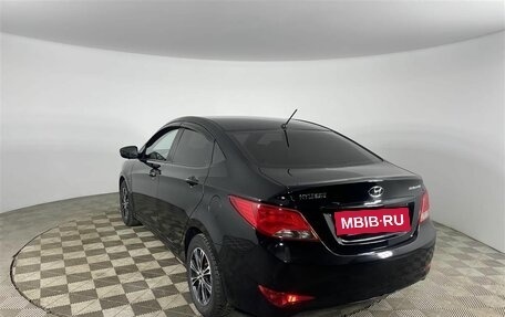 Hyundai Solaris II рестайлинг, 2015 год, 1 050 000 рублей, 7 фотография