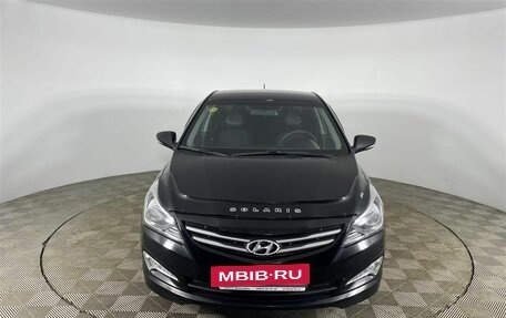 Hyundai Solaris II рестайлинг, 2015 год, 1 050 000 рублей, 2 фотография