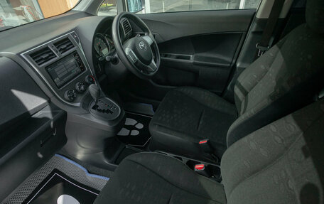 Toyota Ractis II, 2011 год, 898 000 рублей, 17 фотография