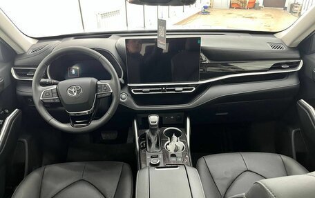 Toyota Highlander, 2026 год, 5 640 000 рублей, 14 фотография