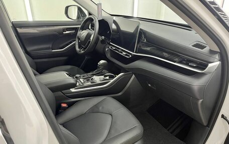 Toyota Highlander, 2026 год, 5 640 000 рублей, 13 фотография