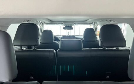 Toyota Highlander, 2026 год, 5 640 000 рублей, 22 фотография