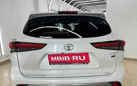 Toyota Highlander, 2026 год, 5 640 000 рублей, 24 фотография