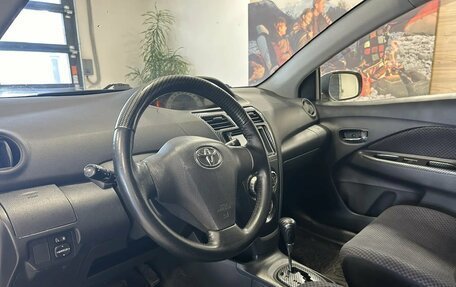 Toyota Yaris III рестайлинг, 2007 год, 599 000 рублей, 14 фотография