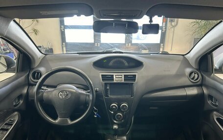 Toyota Yaris III рестайлинг, 2007 год, 599 000 рублей, 15 фотография