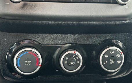 KIA Rio III рестайлинг, 2016 год, 719 000 рублей, 21 фотография