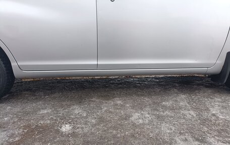 Toyota FunCargo, 2001 год, 425 000 рублей, 9 фотография