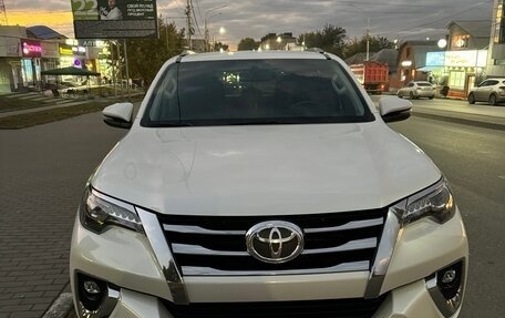 Toyota Fortuner II, 2019 год, 4 250 000 рублей, 5 фотография