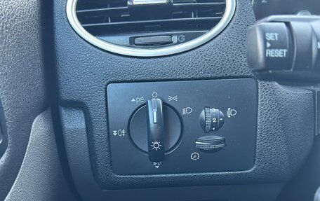 Ford Focus II рестайлинг, 2007 год, 635 000 рублей, 37 фотография