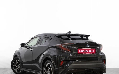 Toyota C-HR I рестайлинг, 2017 год, 2 499 000 рублей, 6 фотография