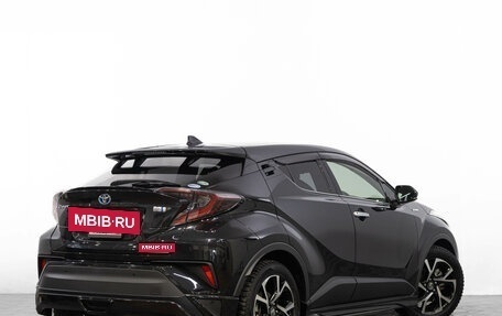 Toyota C-HR I рестайлинг, 2017 год, 2 499 000 рублей, 4 фотография