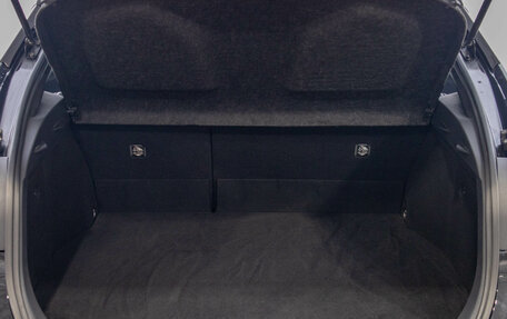 Toyota C-HR I рестайлинг, 2017 год, 2 499 000 рублей, 28 фотография