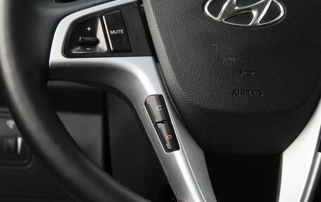 Hyundai Solaris II рестайлинг, 2013 год, 915 777 рублей, 14 фотография