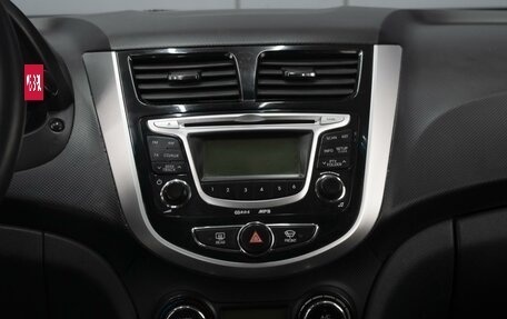 Hyundai Solaris II рестайлинг, 2013 год, 915 777 рублей, 17 фотография