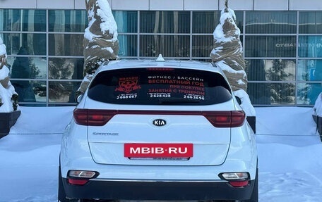 KIA Sportage IV рестайлинг, 2018 год, 1 895 000 рублей, 5 фотография