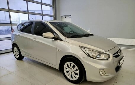 Hyundai Solaris II рестайлинг, 2012 год, 770 000 рублей, 3 фотография