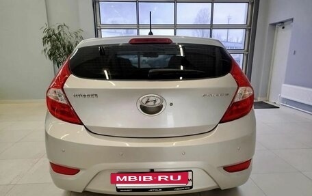 Hyundai Solaris II рестайлинг, 2012 год, 770 000 рублей, 4 фотография