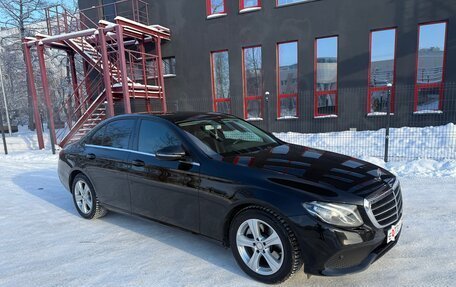 Mercedes-Benz E-Класс, 2019 год, 3 200 000 рублей, 1 фотография