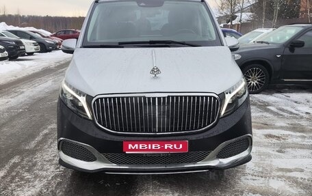 Mercedes-Benz V-Класс, 2023 год, 17 800 000 рублей, 1 фотография