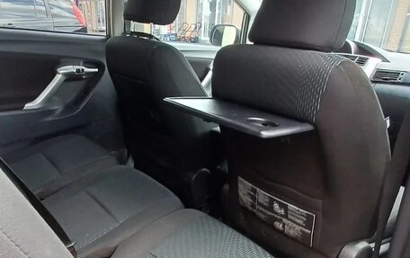 Toyota Verso I, 2013 год, 1 300 000 рублей, 8 фотография