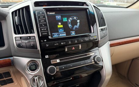 Toyota Land Cruiser 200, 2014 год, 3 450 000 рублей, 8 фотография