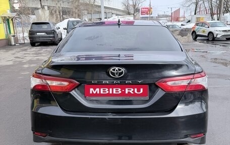 Toyota Camry, 2018 год, 2 150 000 рублей, 5 фотография