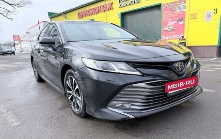 Toyota Camry, 2018 год, 2 150 000 рублей, 3 фотография