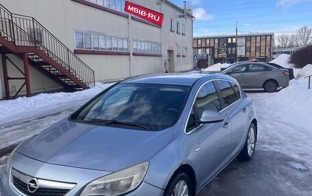 Opel Astra J, 2010 год, 695 000 рублей, 2 фотография