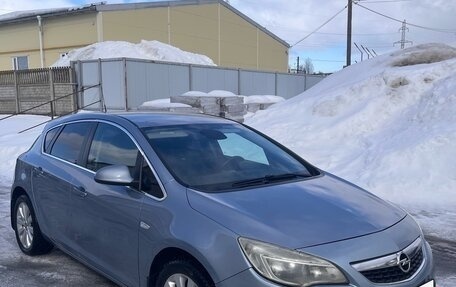 Opel Astra J, 2010 год, 695 000 рублей, 13 фотография