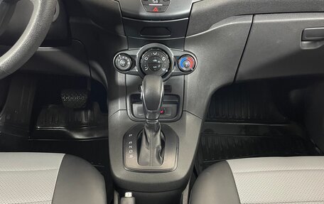 Ford Fiesta, 2018 год, 968 000 рублей, 16 фотография