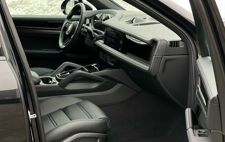 Porsche Cayenne III, 2025 год, 17 890 000 рублей, 25 фотография