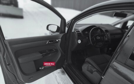 Volkswagen Touran III, 2004 год, 460 000 рублей, 7 фотография