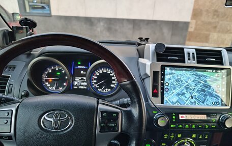 Toyota Land Cruiser Prado 150 рестайлинг 2, 2014 год, 2 680 000 рублей, 5 фотография