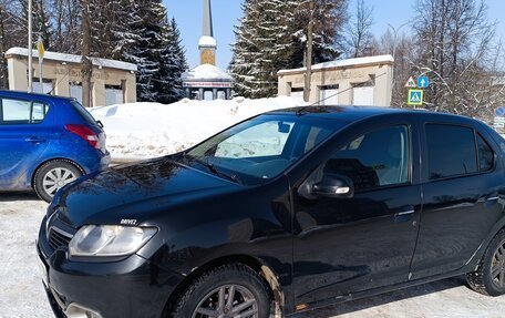 Renault Logan II, 2015 год, 700 000 рублей, 2 фотография