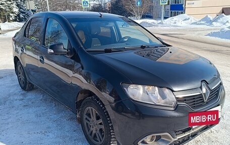 Renault Logan II, 2015 год, 700 000 рублей, 3 фотография