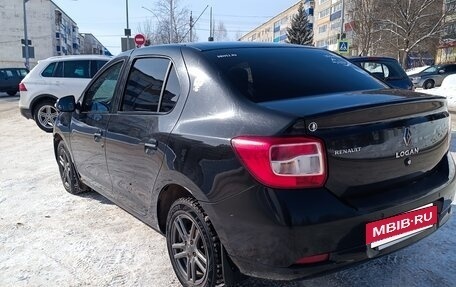 Renault Logan II, 2015 год, 700 000 рублей, 4 фотография