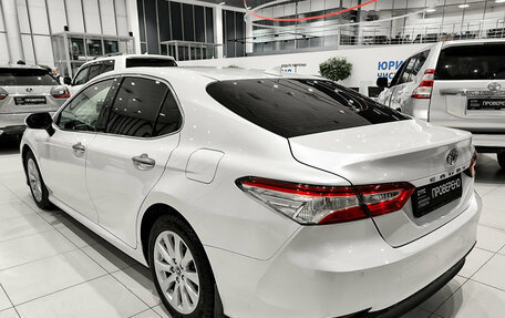 Toyota Camry, 2019 год, 2 650 000 рублей, 8 фотография