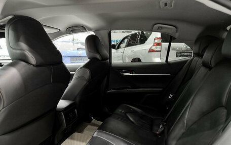 Toyota Camry, 2019 год, 2 650 000 рублей, 15 фотография