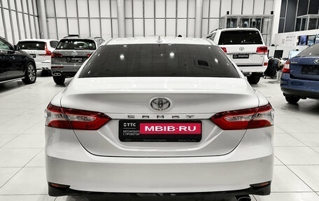 Toyota Camry, 2019 год, 2 650 000 рублей, 7 фотография