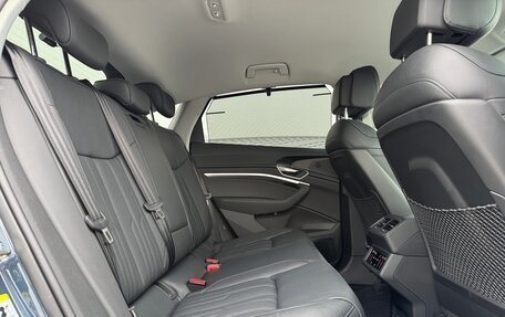 Audi e-tron Sportback I, 2022 год, 5 549 000 рублей, 17 фотография